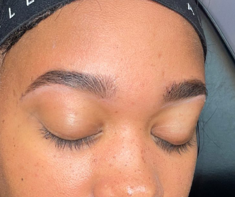 Brow Tint + clean up 🫧