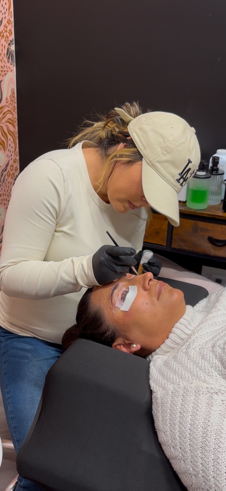 Brow Tinting