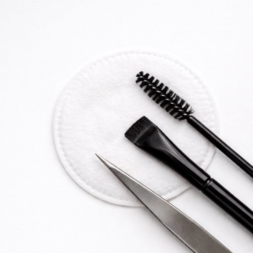 Signature Brow Lamination + Shaping at Bonita Luxe Esthetics Lounge in Rio Ranch, NM