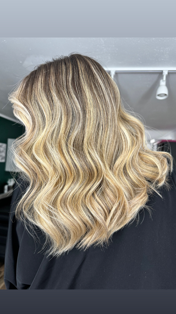 Bombshell Blonding at Toriirose Hair Artistry in San Antonio, TX