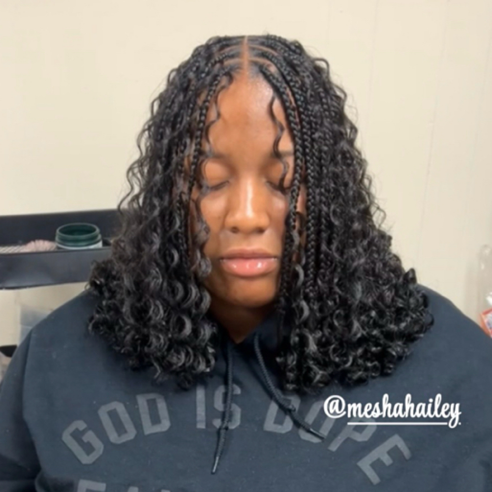 Med. Short Synthetic Boho Knotless at Mesha Hailey in Moraine, OH