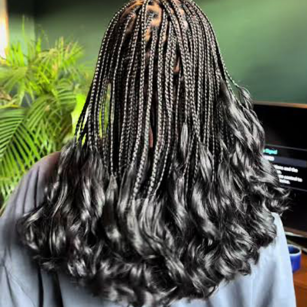 FRENCH CURL BOHO SMALL MEDIUM at Yawa Hair Braiding & Locs in Texas, TX