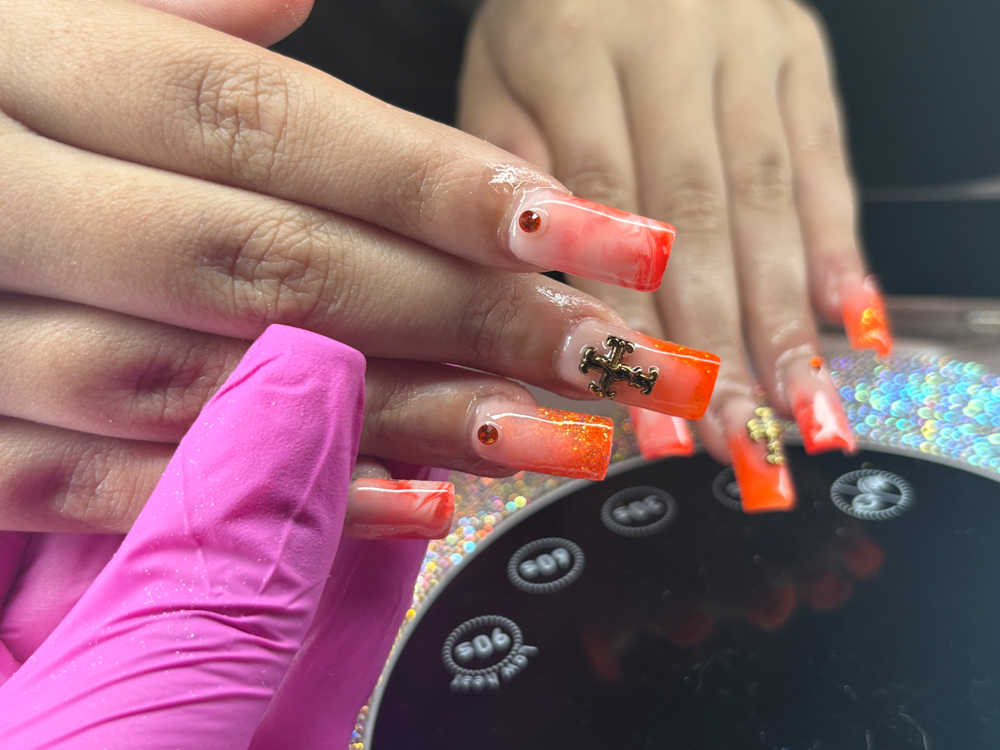 Ombre Nails at Luckxurious Beauty in Pensacola, FL