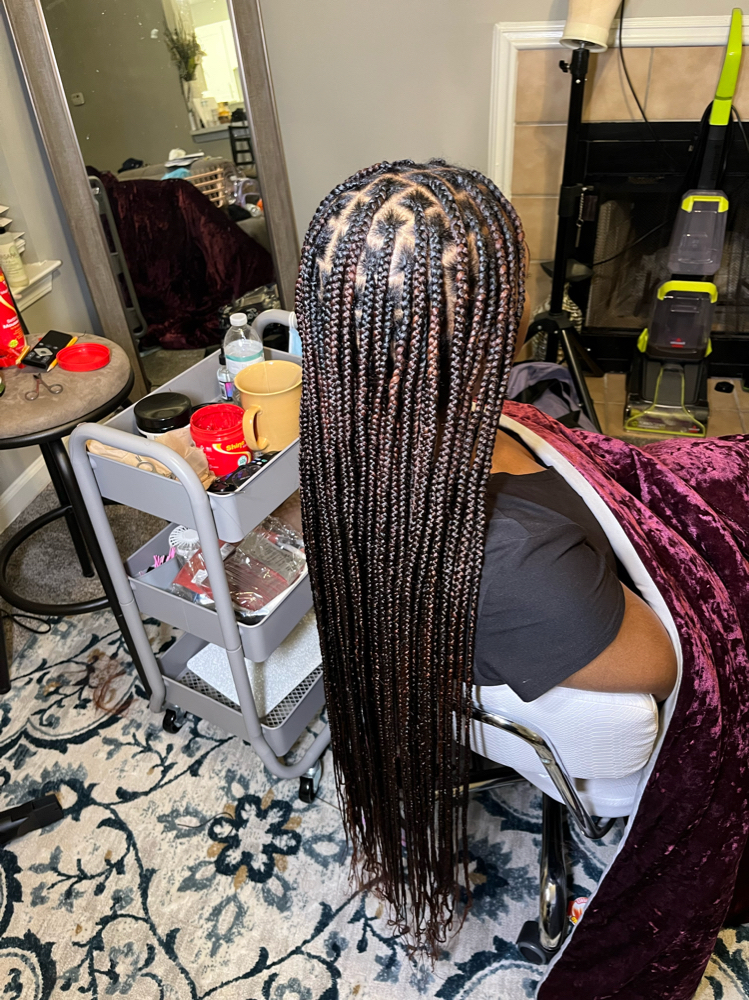 Smedium Knotless Braids