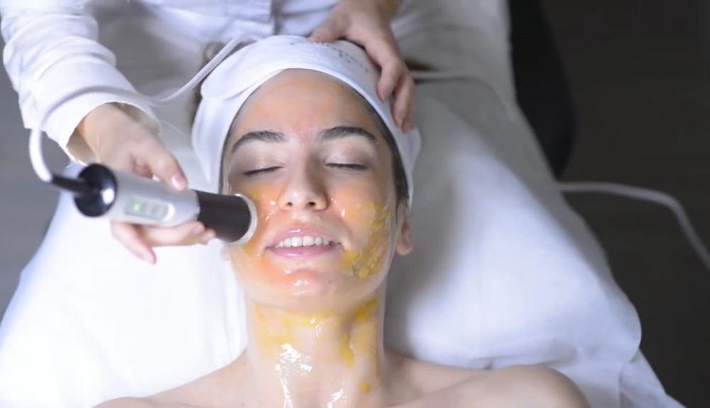 Oxigen Infution Therapy Facial