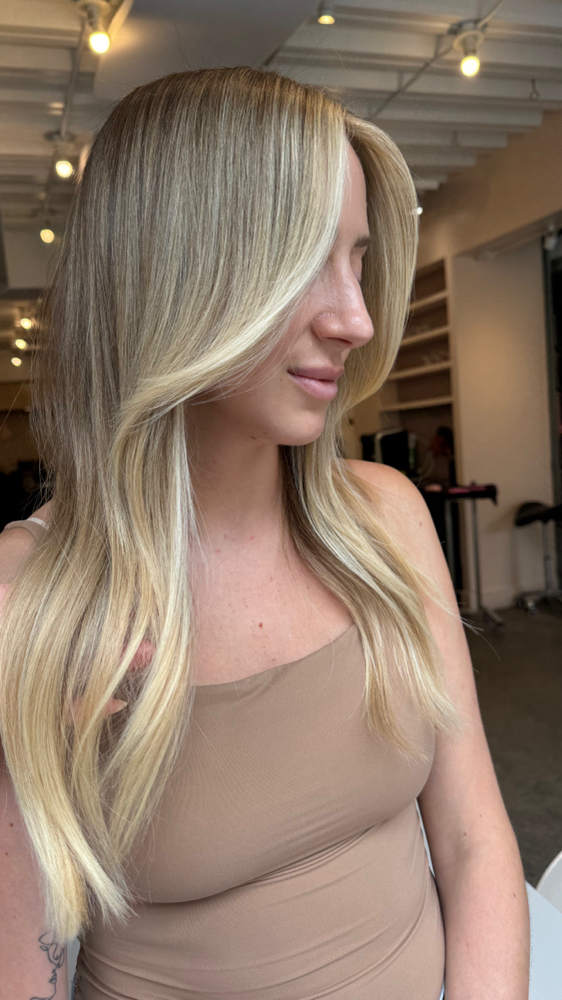 Highlighting/Balayage/Lived in