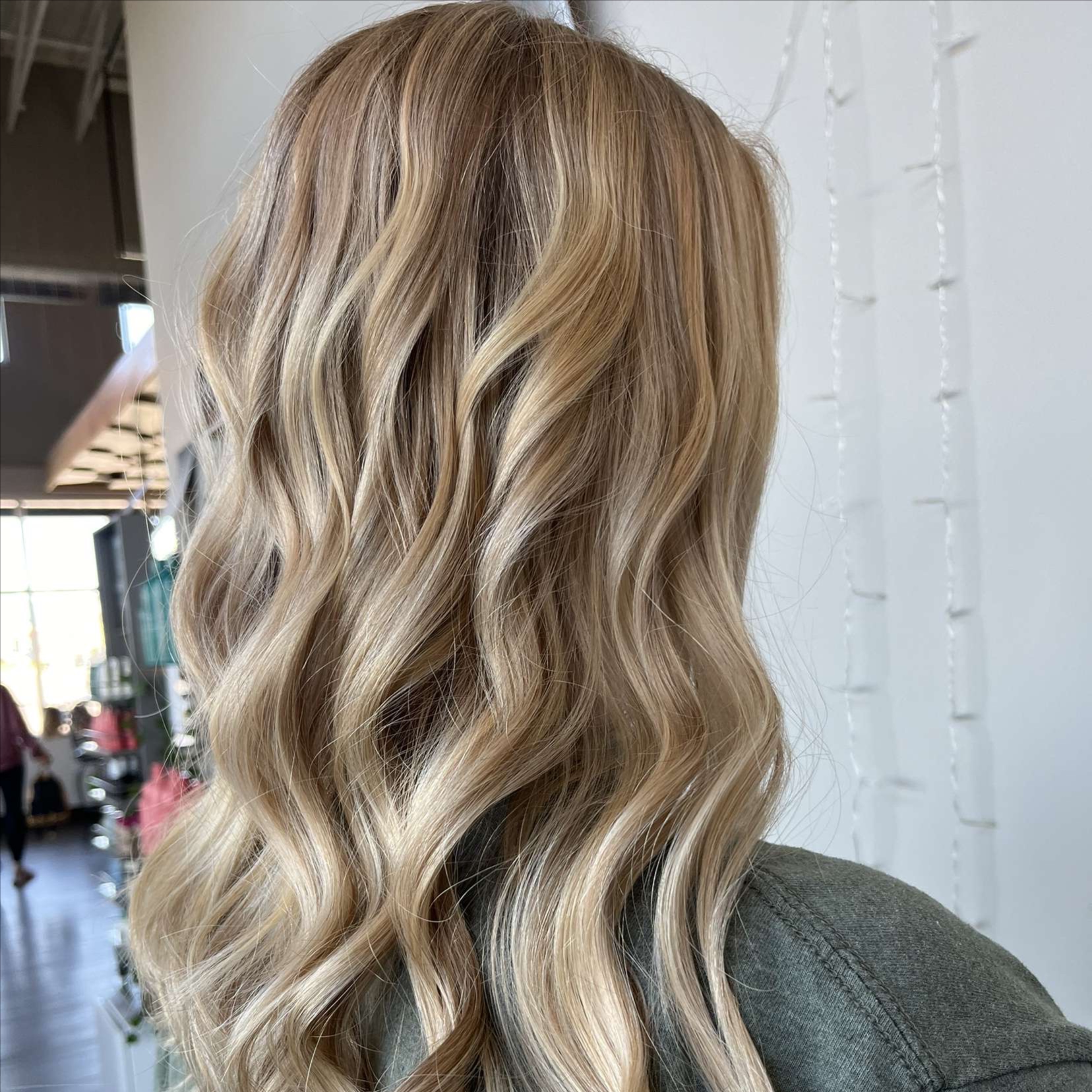 Luxe Blonding Experience at Barnes & Peony in Lee's Summit, MO