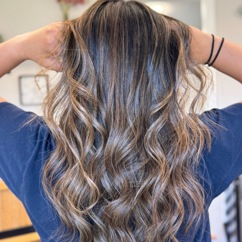 Partial Highlight at Savy Styles in Middletown, CT