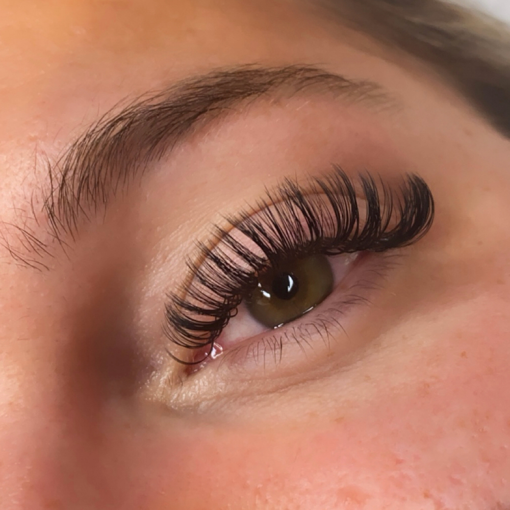 Dewy Dreams at Jacynda’s Beauty Haven in Rockford, IL