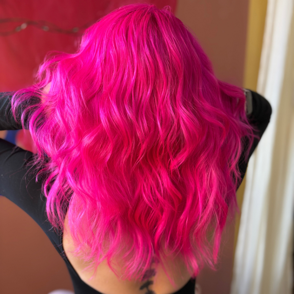 𝔩𝔬𝔫𝔤 𝔥𝔞𝔦𝔯𝔠𝔲𝔱 at Megan Scizzorhandz LLC in Tacoma, WA