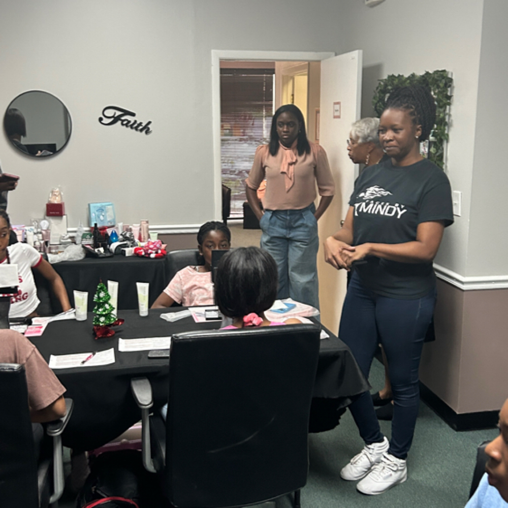 Makeup 1 on 1 Class at FACES BY MINDY