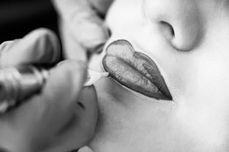 Lip Blushing- Initial