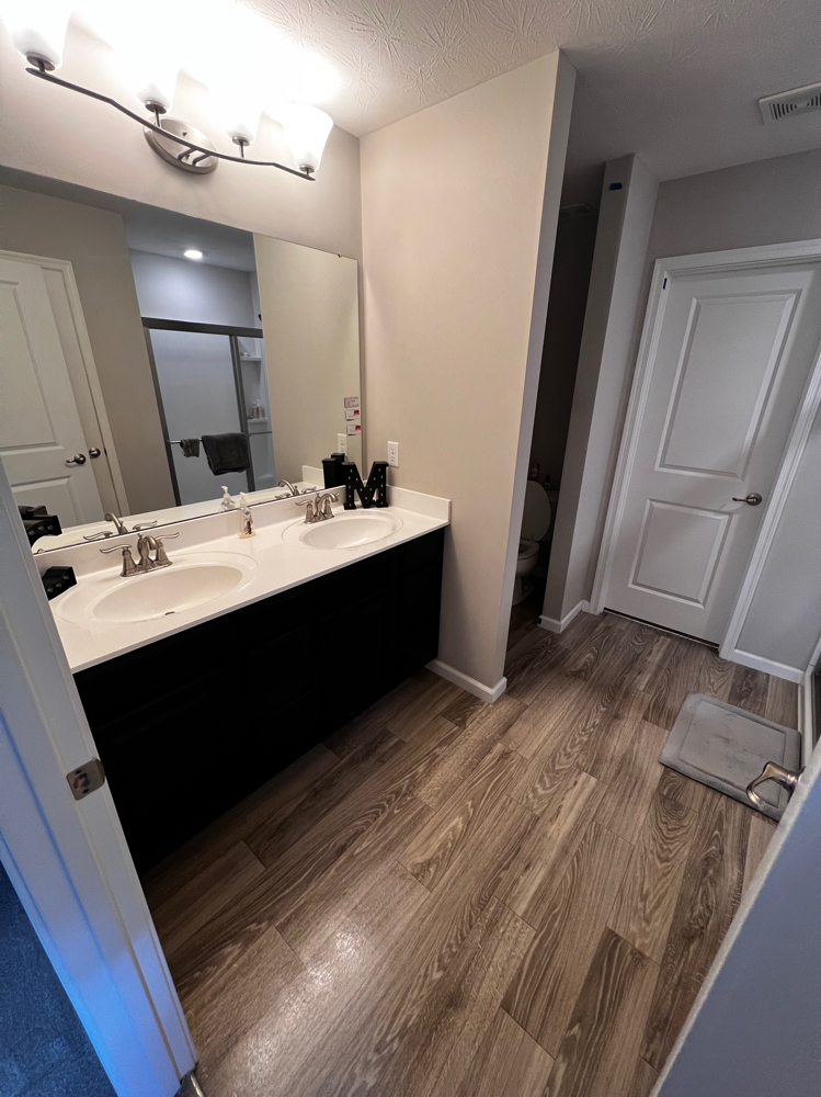 Restroom Cleaning at Taajhcleaningservices in West Chester, OH