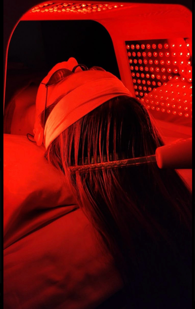 LED Light Therapy Mini Facial