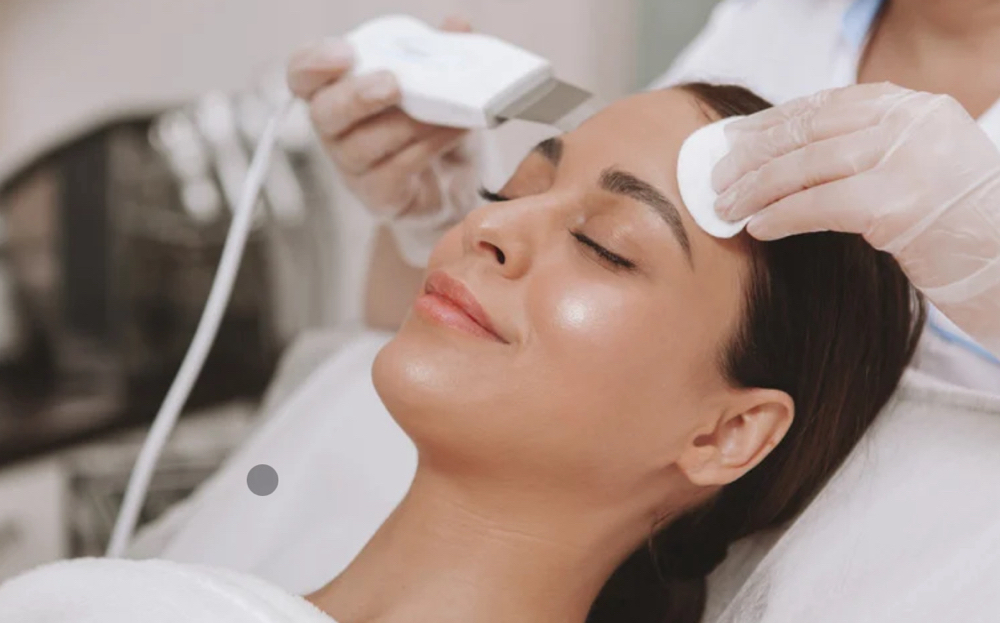 ULTRASONIC FACIAL