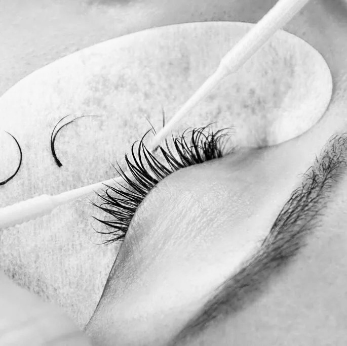 Lash Removal