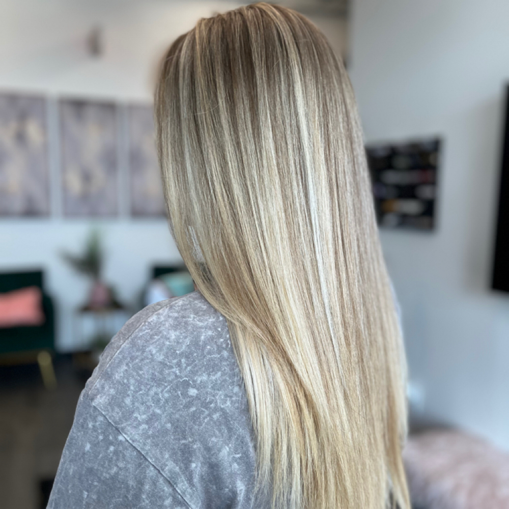 Full Brighten Up at Salon T in Downers Grove, IL