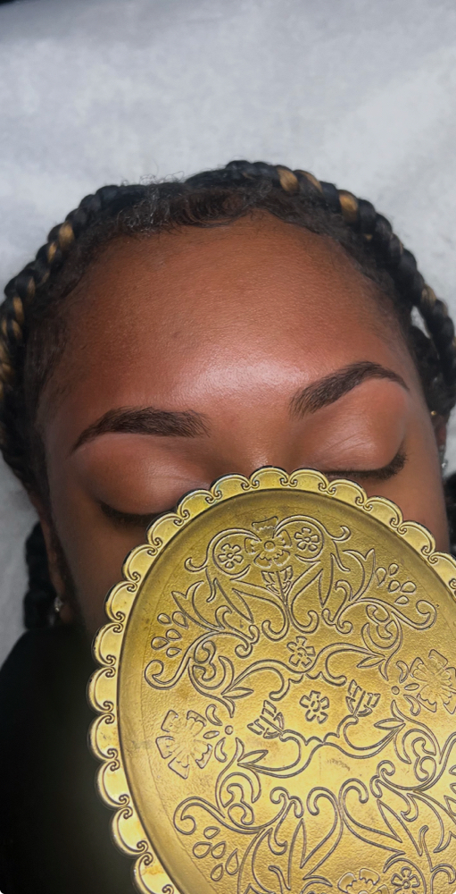 Eyebrow Sculpt & Wax