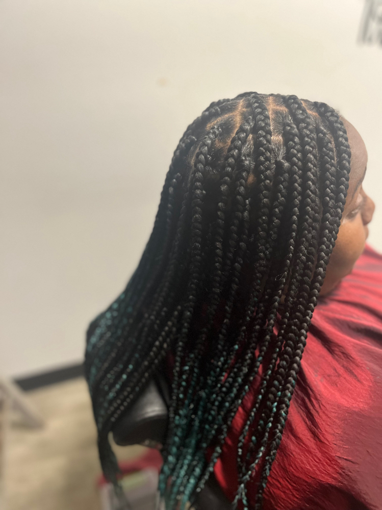Small Knotless Braids