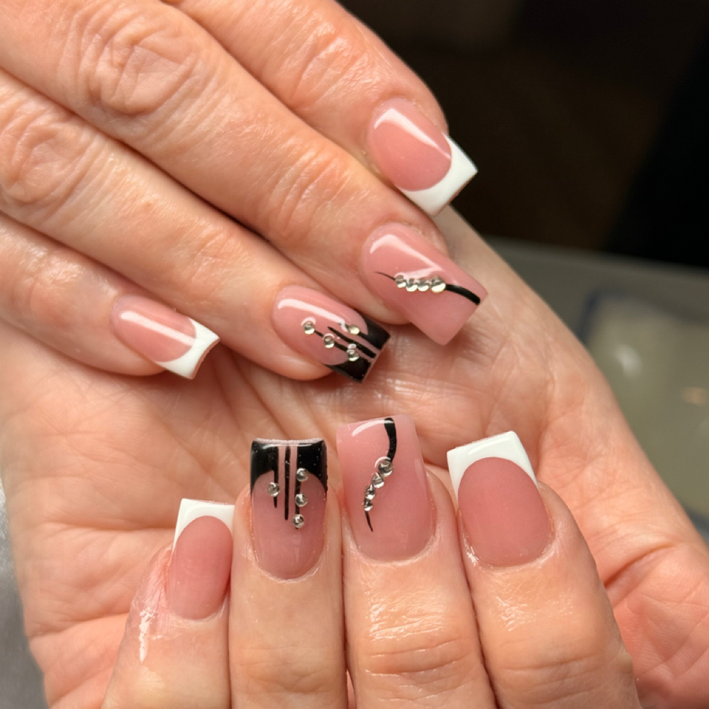 Acrylic-Short (1-2 Magnets) at Keke’s Klawz in Columbus, OH