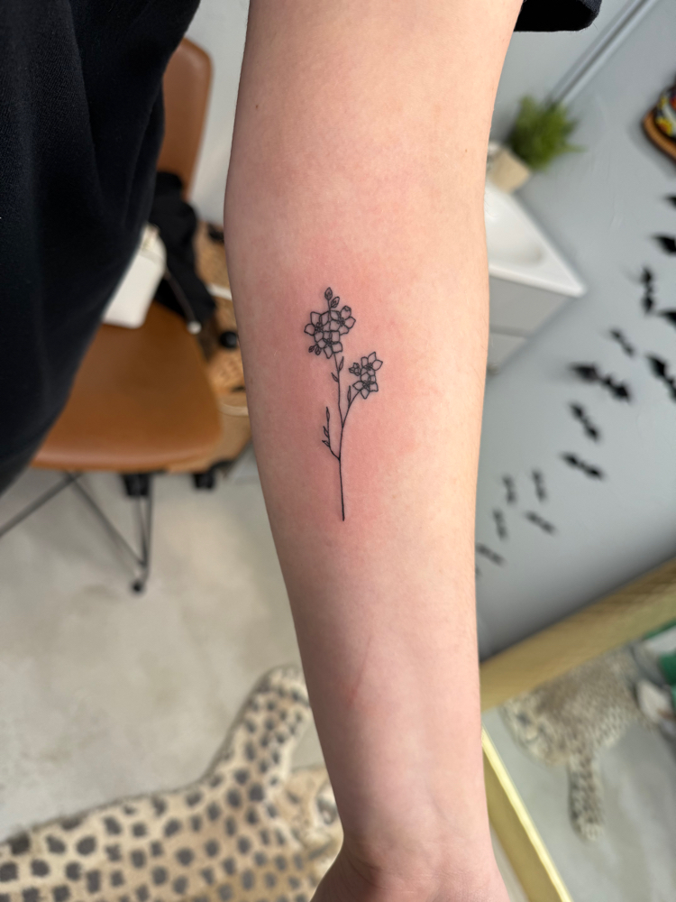small/medium scale tattoo