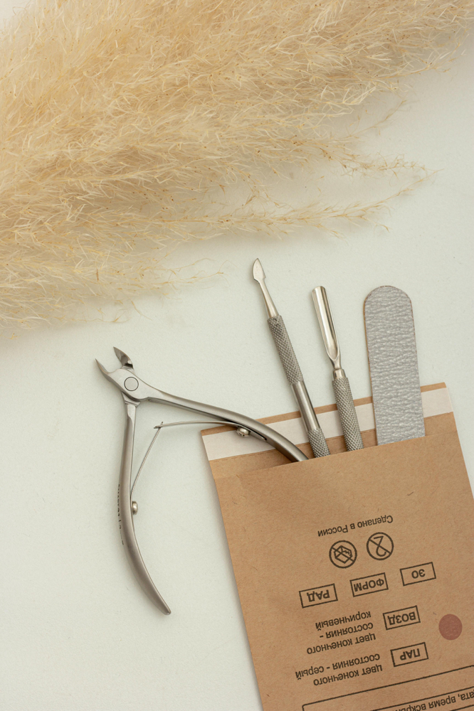 + removal at Oracle Nails in Los Angeles, CA