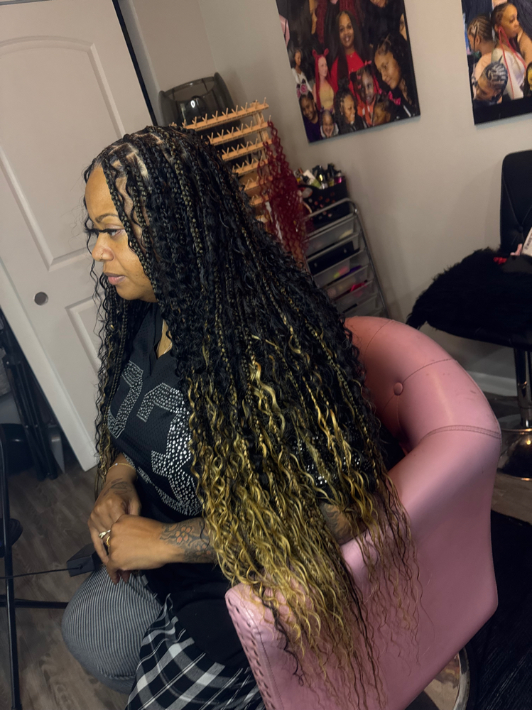 Two Toned Bora Bora Braids (WL) at The TreJa Touch in Indianapolis, IN