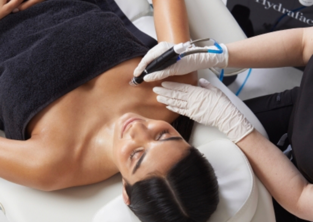 Neck And Decollete Hydrafacial