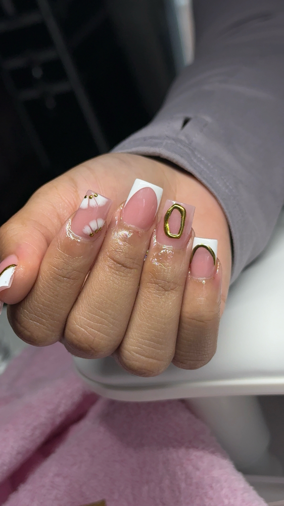 Fullset With Minimal Nail Art