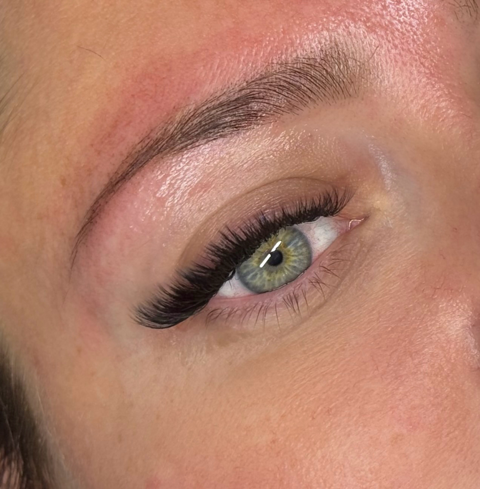 Volume Lash Extensions