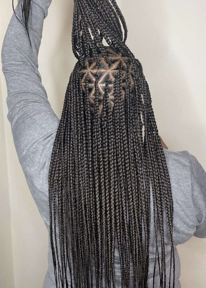 Triangle Part Knotless Braids