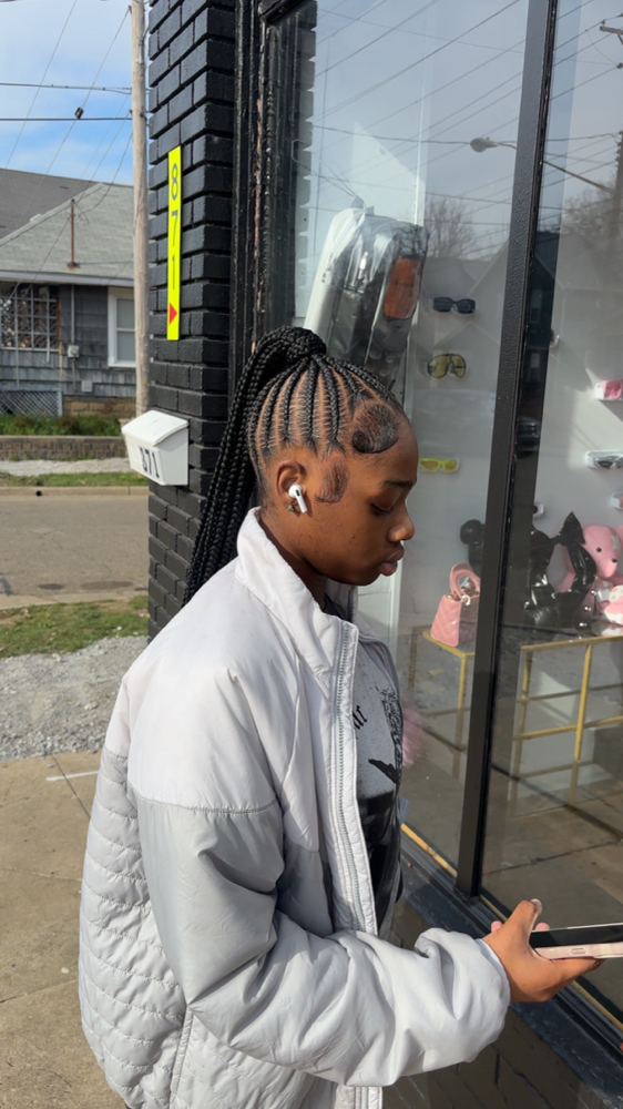Medium Feed In Ponytail
