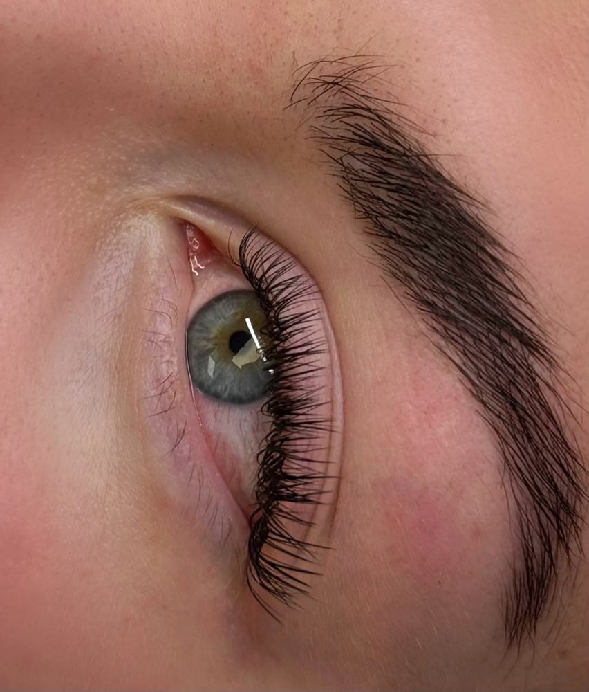 Natural Volume Full Set at BeautyZen Lashes in Newton, MA