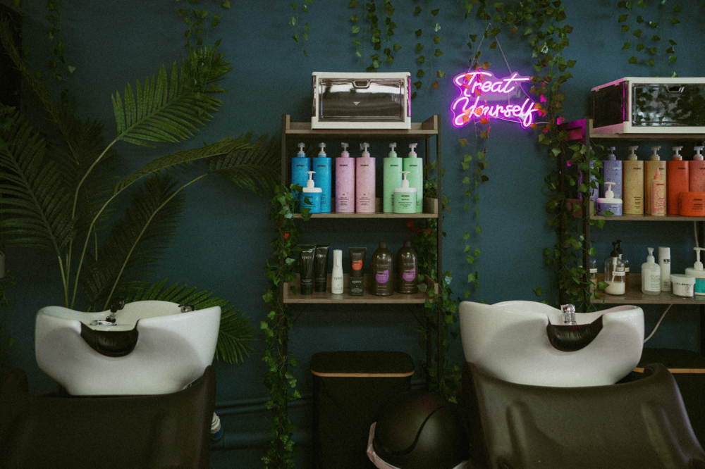 Shampoo and Style