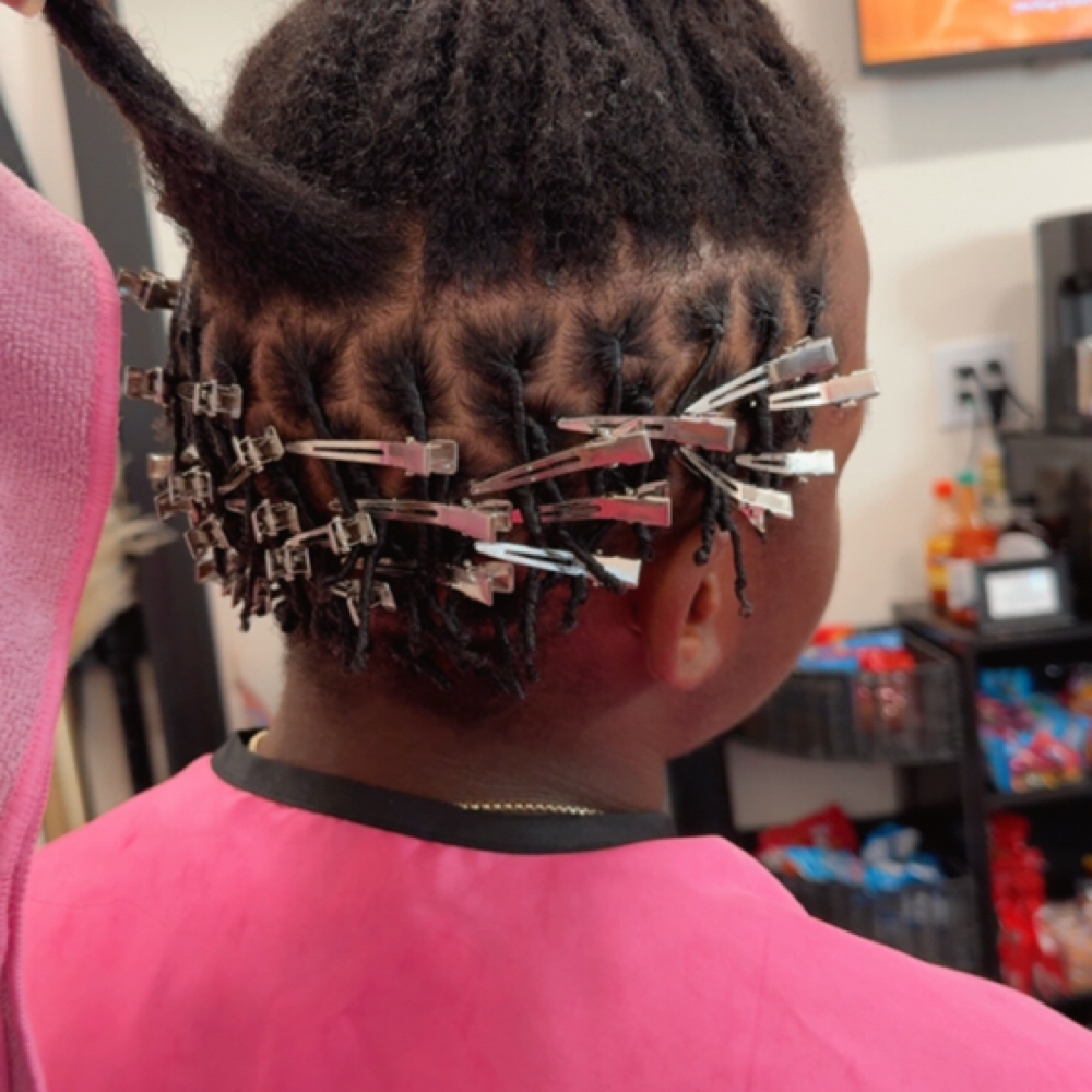 Loc Services at Mejko braid studio in Inglewood, CA