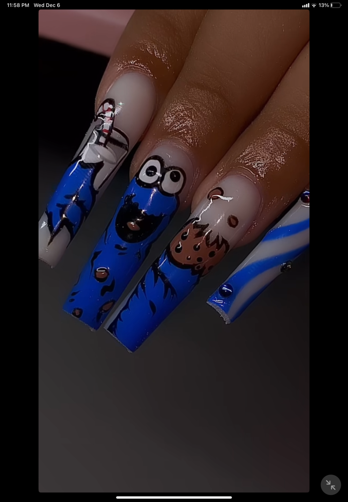 ADD ON - CHARACTER NAIL ART