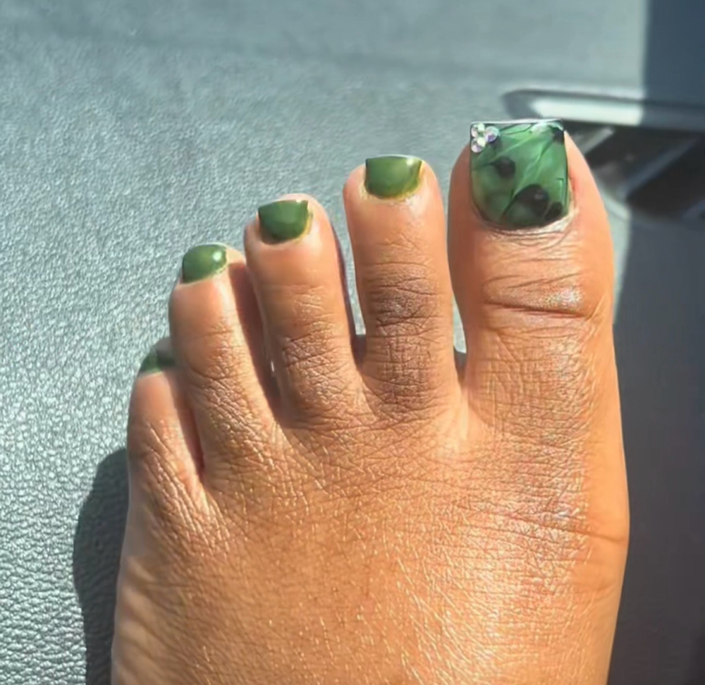 Acrylic Pedicures