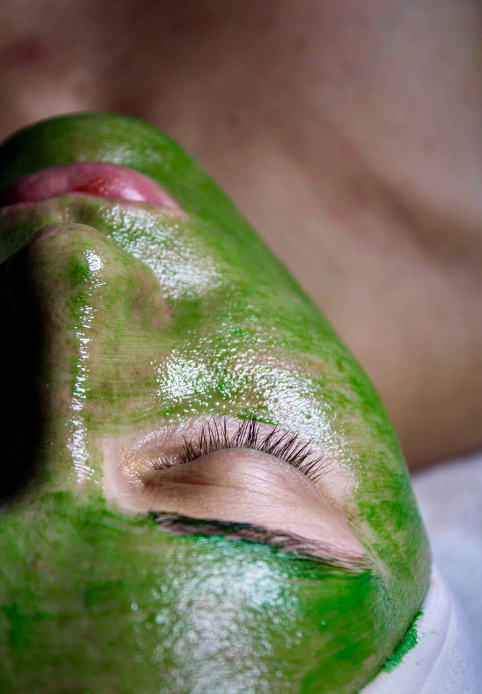 Barrier Repair & Relax Facial