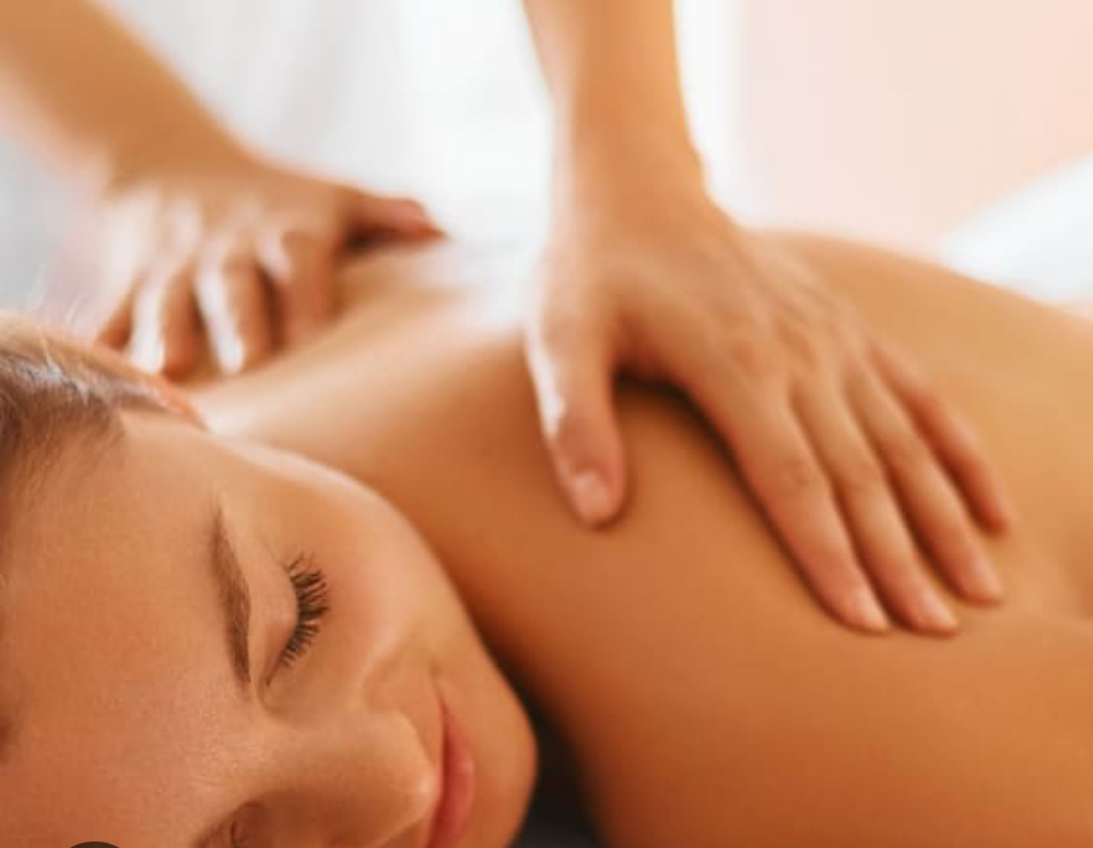 Aromatherapy Soothing back massage