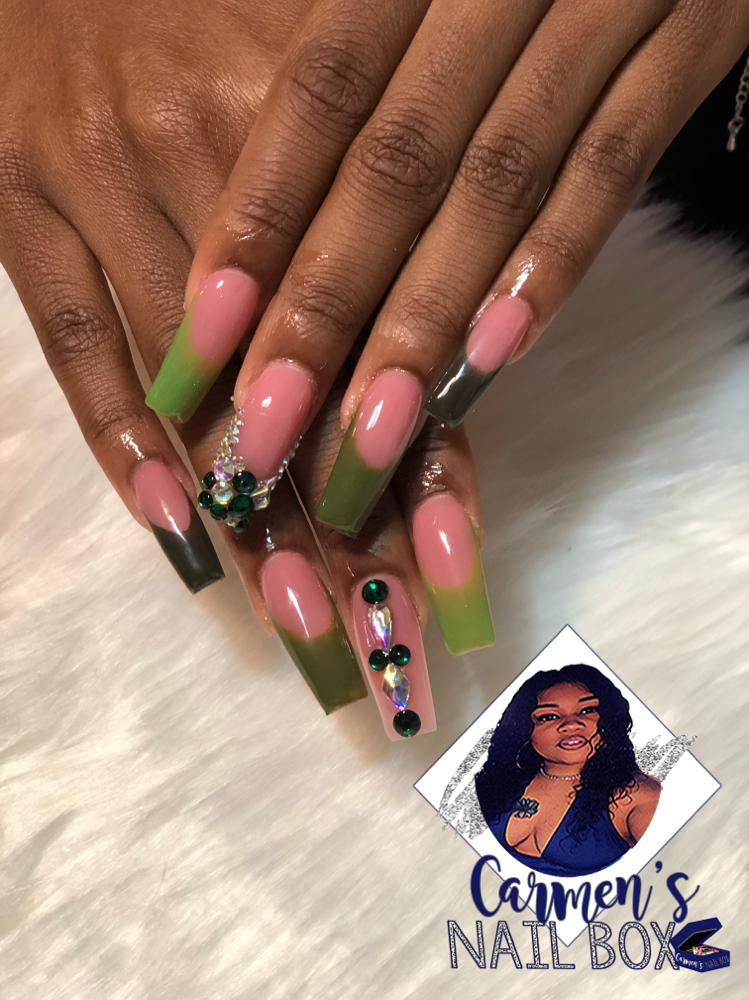 Rhinestones (2 Nails)