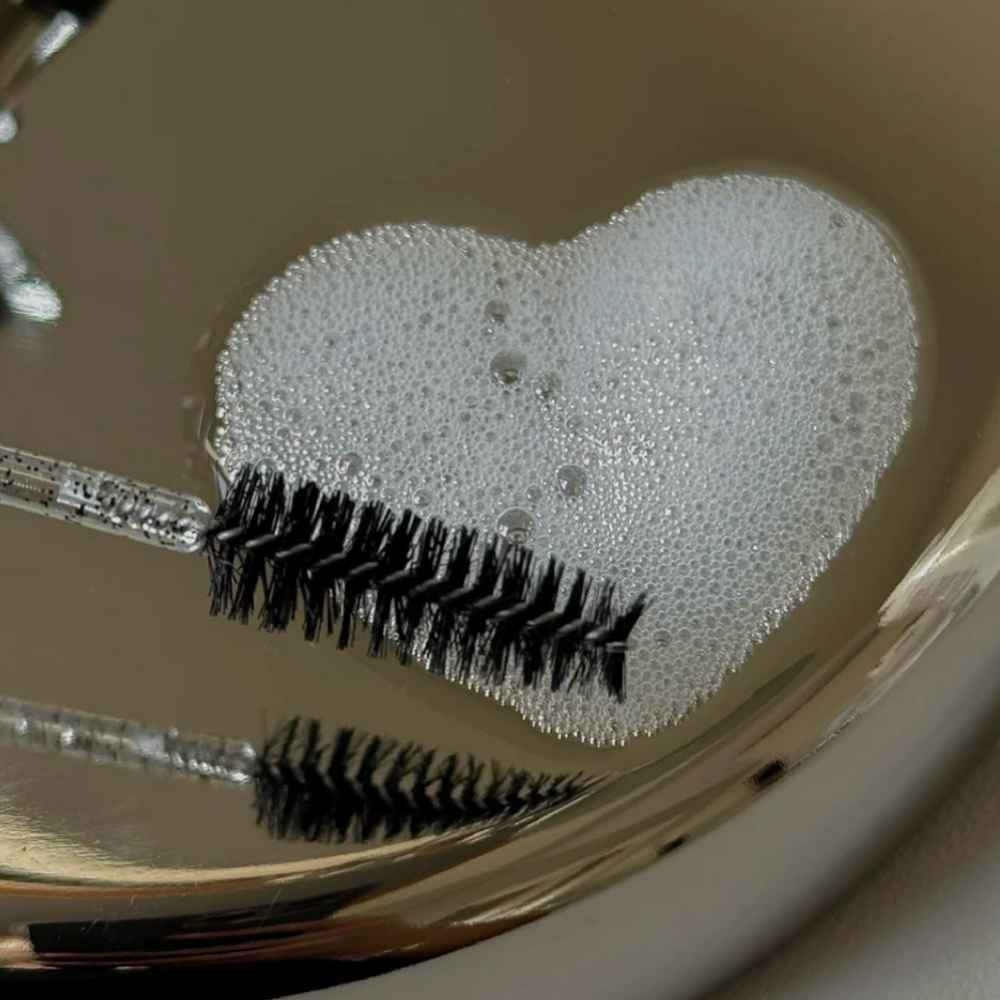 Hybrid Full Set at L A S H | R X in Westport, MA