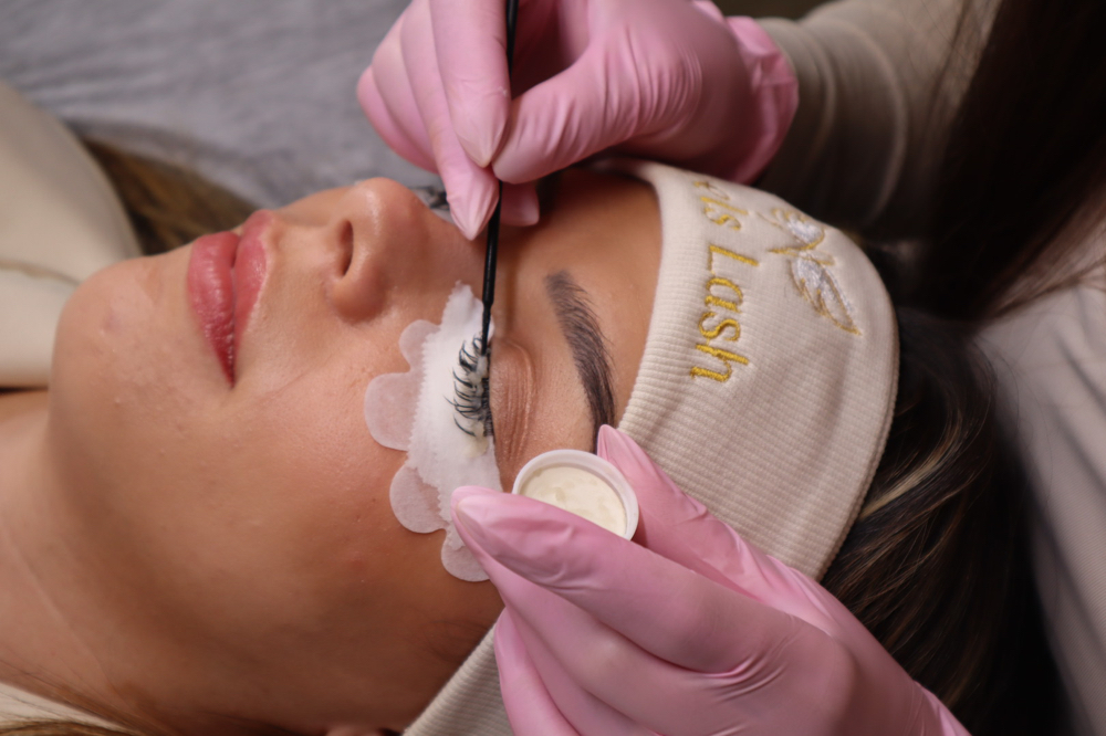 Lash Removal
