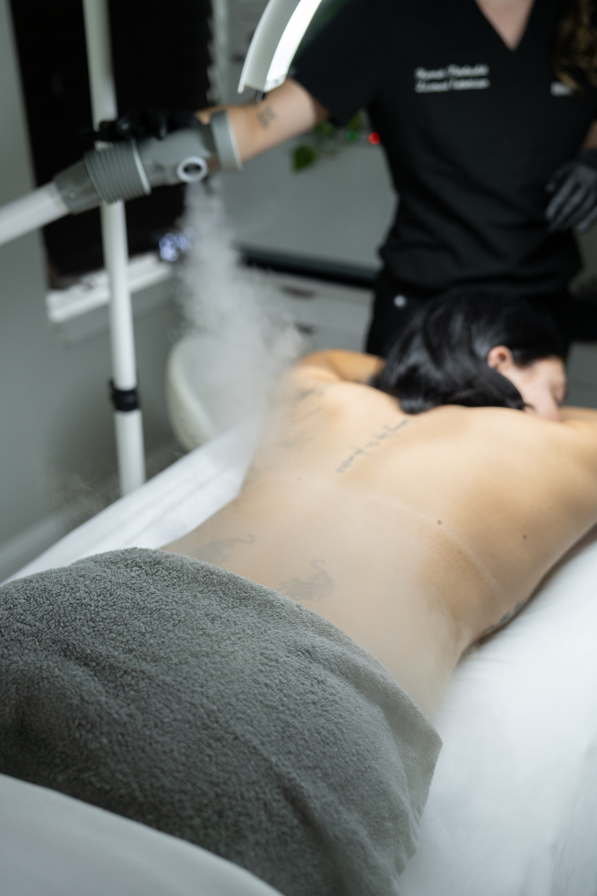Fanny Facial with Wax