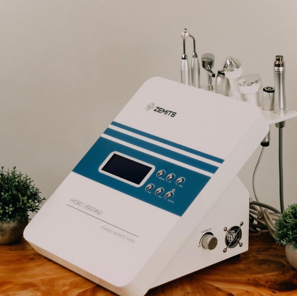 Hydro Dermabrasion Facial