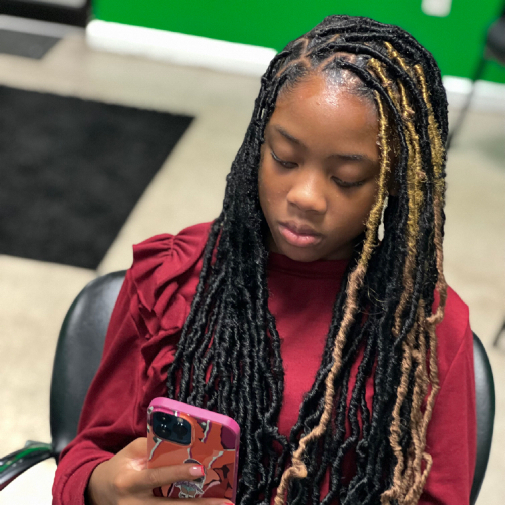 Soft Locs at Ohana’ Beauti Salon in Anderson, SC