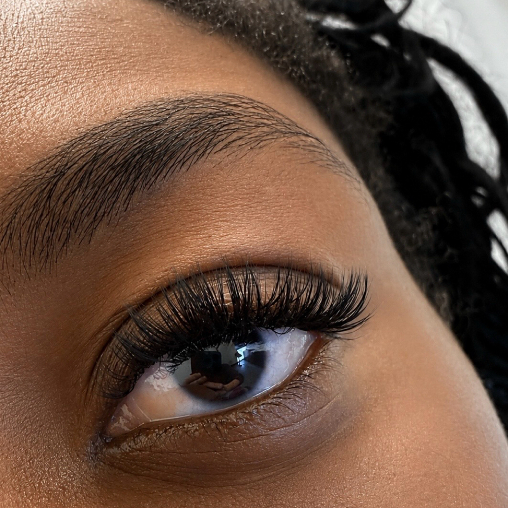 Hybrid lash extensions at USACHOVA BEAUTY STUDIO in Charlotte, NC