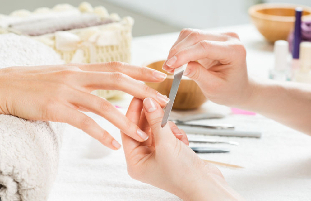 Regular Manicure