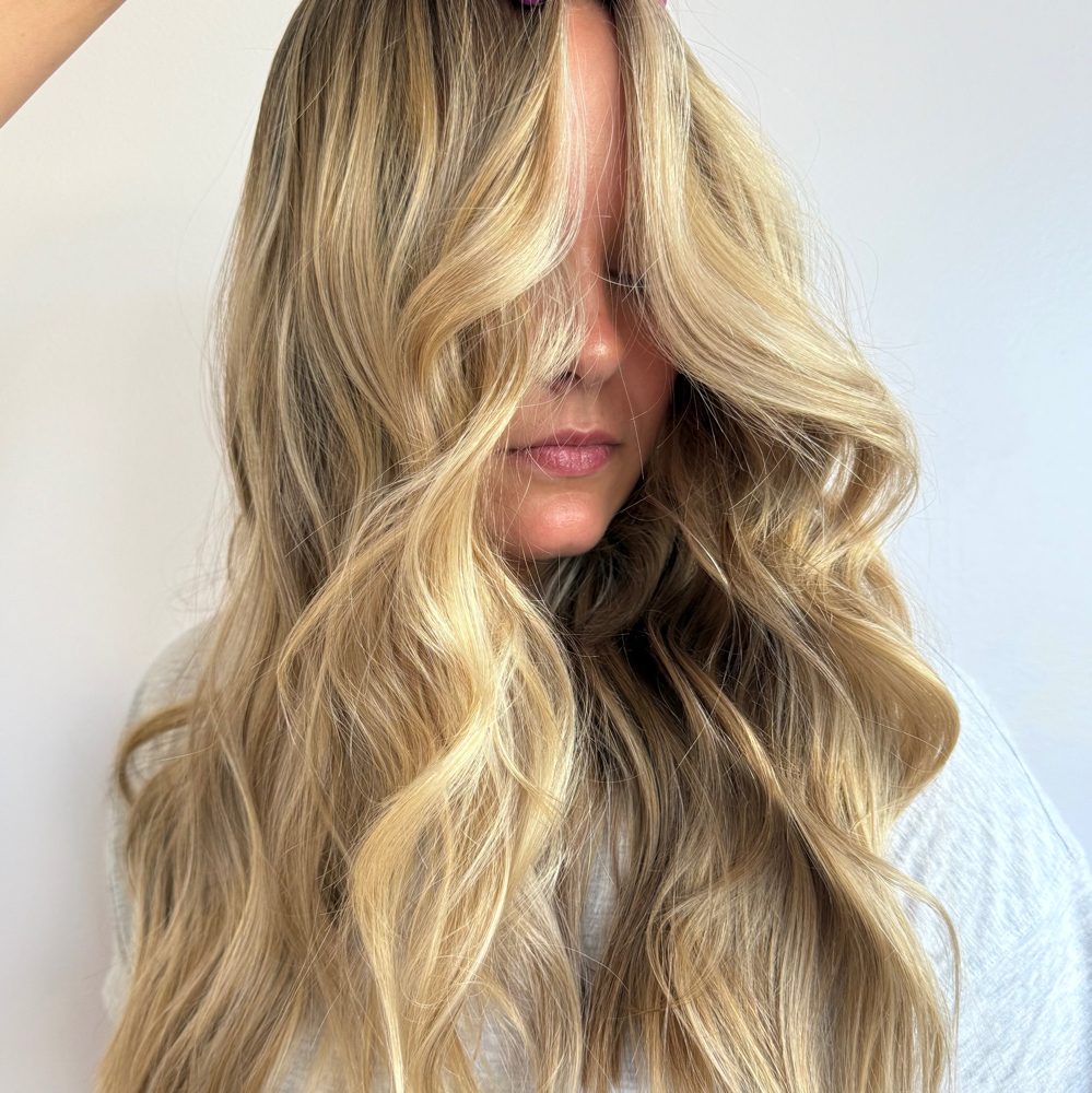 Full Custom Service at The Mane Studio in Robbins, NC