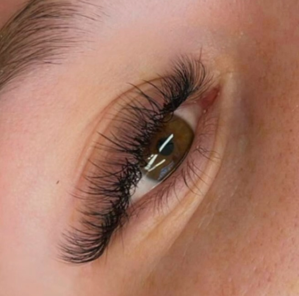 Hybrid Lash Fill 60 Mins Or Less