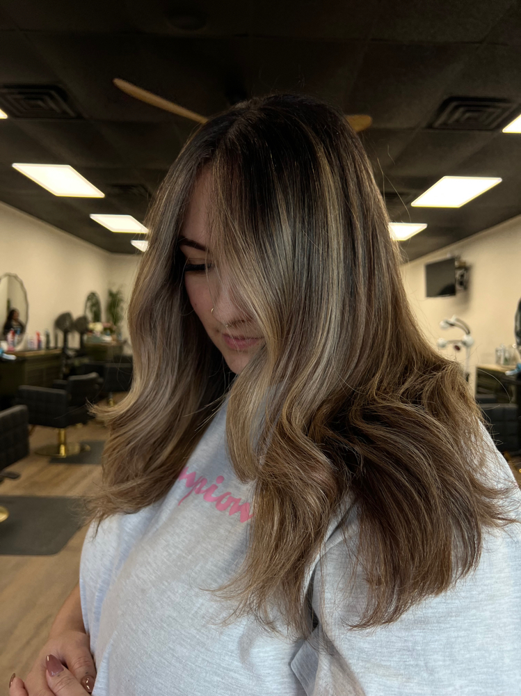 Mini Custom Blonding Service at Diosa Co. in Oklahoma City, OK